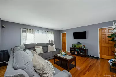 13740 Lafayette Street, Ozone Park, NY 11417 - Photo 26