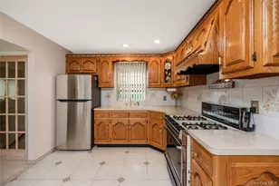 137-40 Lafayette St, Ozone Park, NY 11417 - Photo 8