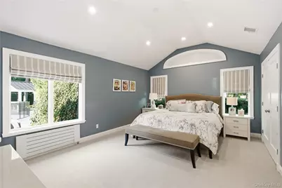 2 Meadow Road, Old Westbury, NY 11568 - Photo 18