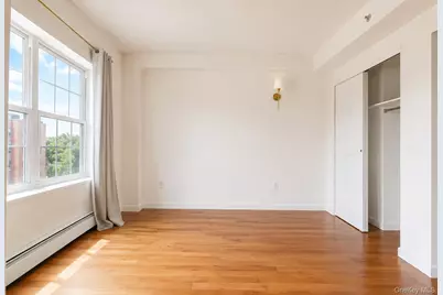 7166 Parsons Boulevard #6C, Flushing, NY 11365 - Photo 6