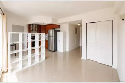 7166 Parsons Boulevard #6C, Flushing, NY 11365 - Photo 4