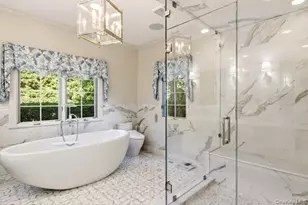 2 Meadow Sea Ln, East Setauket, NY 11733 - Photo 18