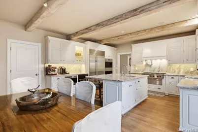 2 Meadow Sea Lane, East Setauket, NY 11733 - Photo 10