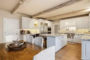 2 Meadow Sea Ln, East Setauket, NY 11733 - Photo 10