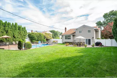 10 Klaibar Lane, East Northport, NY 11731 - Photo 26