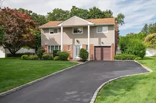 10 Klaibar Ln, East Northport, NY 11731 - Photo 2