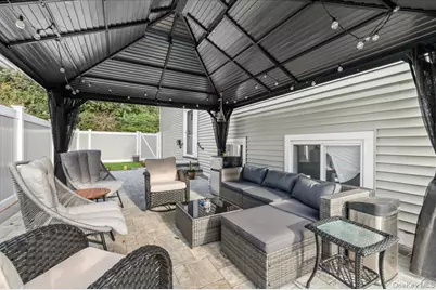187 Catherine Street, Westbury, NY 11590 - Photo 36