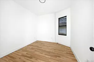 35 Lawrence St, Yonkers, NY 10705 - Photo 6