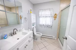 250A Newcastle Ct, Ridge, NY 11961 - Photo 14