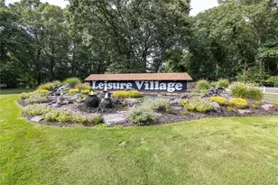 250A Newcastle Ct, Ridge, NY 11961 - Photo 30