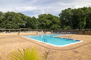250A Newcastle Ct, Ridge, NY 11961 - Photo 28