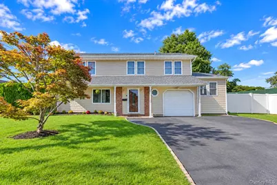 11 Palm Street, Central Islip, NY 11722 - Photo 1