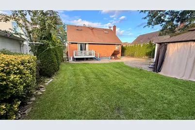 212 Ethel Street, Valley Stream, NY 11580 - Photo 16