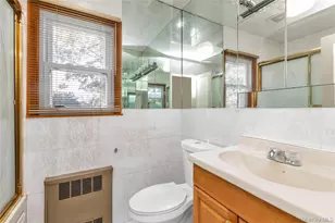 249 Debevoise Ave, Roosevelt, NY 11575 - Photo 4