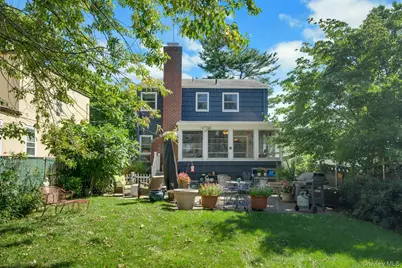 39 Saint Joseph Street, New Rochelle, NY 10805 - Photo 22