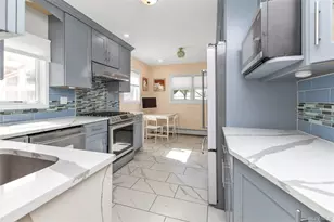 76-43 265th St, New Hyde Park, NY 11040 - Photo 8