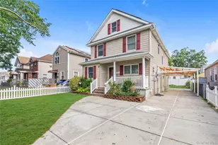 76-43 265th St, New Hyde Park, NY 11040 - Photo 2
