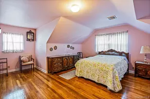 14-05 156th St, Whitestone, NY 11357 - Photo 12