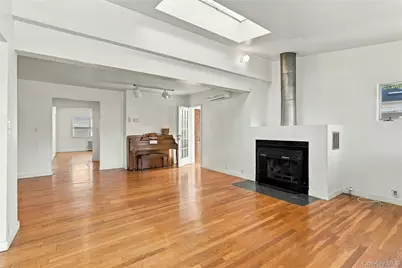 41 Oak Drive, New Hyde Park, NY 11040 - Photo 8