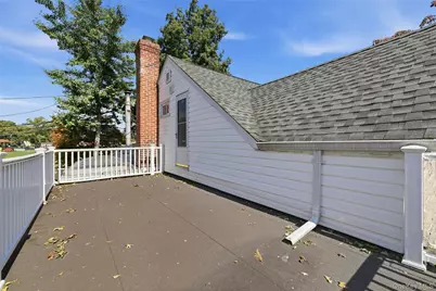 41 Oak Drive, New Hyde Park, NY 11040 - Photo 36