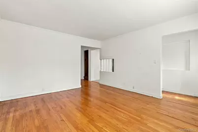 41 Oak Drive, New Hyde Park, NY 11040 - Photo 18
