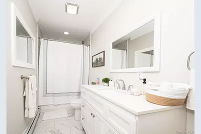 1364 5th Avenue, Bay Shore, NY 11706 - Photo 16