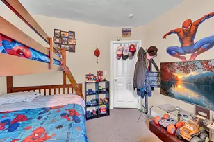 569 Greenway E, West Hempstead, NY 11552 - Photo 16