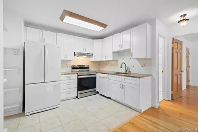 167 Sierra Vista Lane, Valley Cottage, NY 10989 - Photo 2
