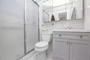 42 Grey Ln, Levittown, NY 11756 - Photo 38