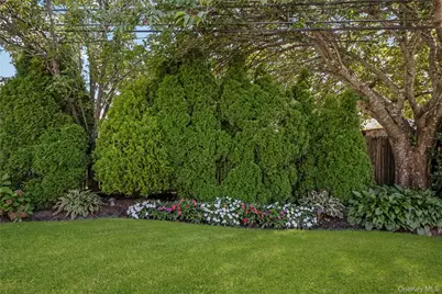 42 Grey Lane, Levittown, NY 11756 - Photo 46