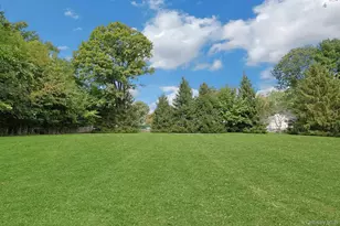9 Stonegate Rd, Valhalla, NY 10595 - Photo 6