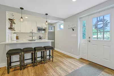 9 Stonegate Road, Valhalla, NY 10595 - Photo 36