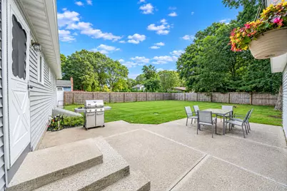 33 Pine Cone Street, Middle Island, NY 11953 - Photo 4