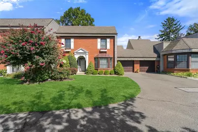 174 Anchor Lane, Bay Shore, NY 11706 - Photo 2