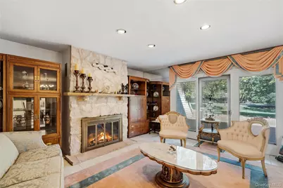 174 Anchor Lane, Bay Shore, NY 11706 - Photo 10