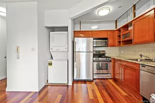 30-85 Vernon Blvd, Astoria, NY 11102 - Photo 8
