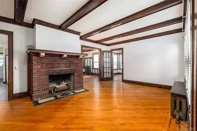 65 Lenox Avenue, Lynbrook, NY 11563 - Photo 4