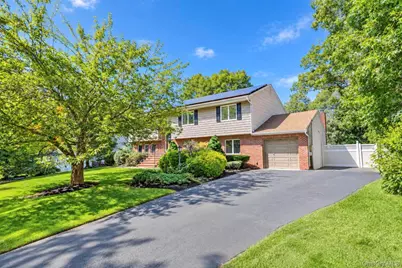 137 Ridgewood Avenue, Farmingville, NY 11738 - Photo 1