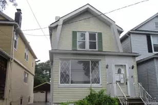 98 Marine St, Bronx, NY 10464 - Photo 2