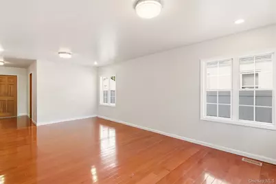 109 Gordon Avenue, Westbury, NY 11590 - Photo 8