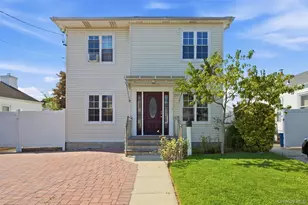 109 Gordon Ave, Westbury, NY 11590 - Photo 2