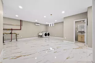 43-39 189th St, Flushing, NY 11358 - Photo 26