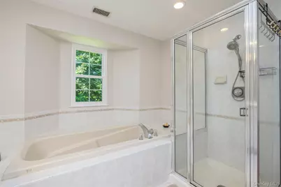 3 Plantation Drive, Hauppauge, NY 11788 - Photo 14