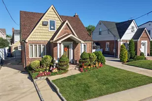233 Cleveland St, Franklin Square, NY 11010 - Photo 24