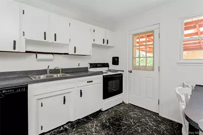 2743 Springhurst Street, Yorktown Heights, NY 10598 - Photo 22