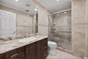 24 S Plaza, Amityville, NY 11701 - Photo 14