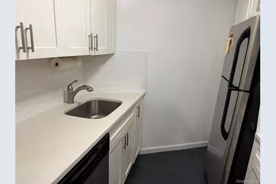 2 Bay Club Drive #19Z4, Bayside, NY 11360 - Photo 6