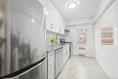 144-45 Sanford Avenue #5F, Flushing, NY 11355 - Photo 4