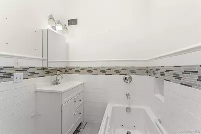 160 N Route 303 #4, Congers, NY 10920 - Photo 20