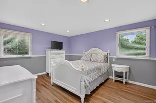 33 Phipps Ln, Plainview, NY 11803 - Photo 26